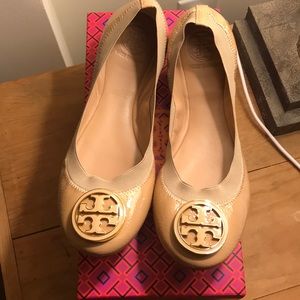 Never worn, Tory Burch Caroline flat.